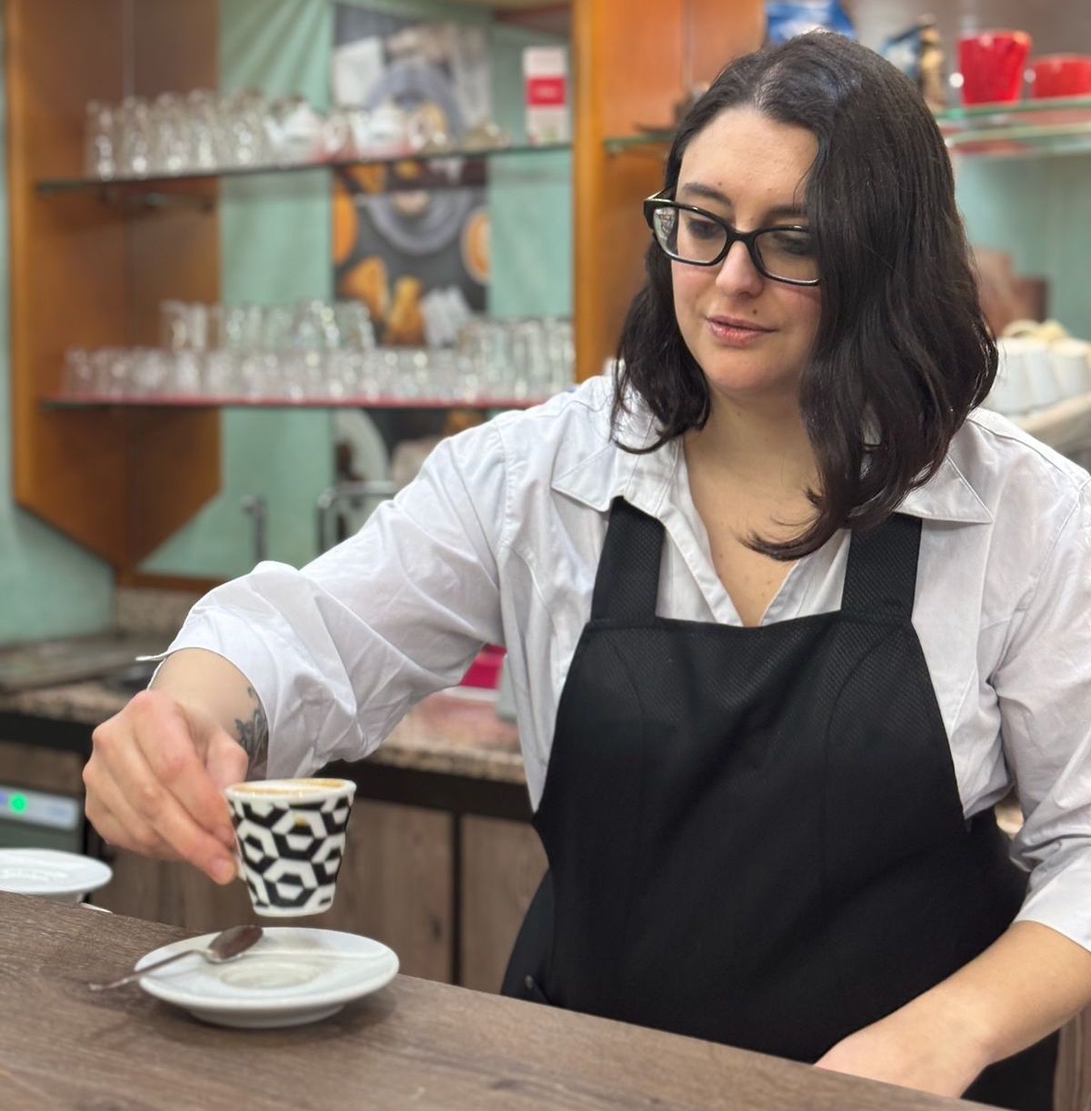 valeria al banco pasticceria